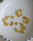 Wiggle Gold Earrings / Small