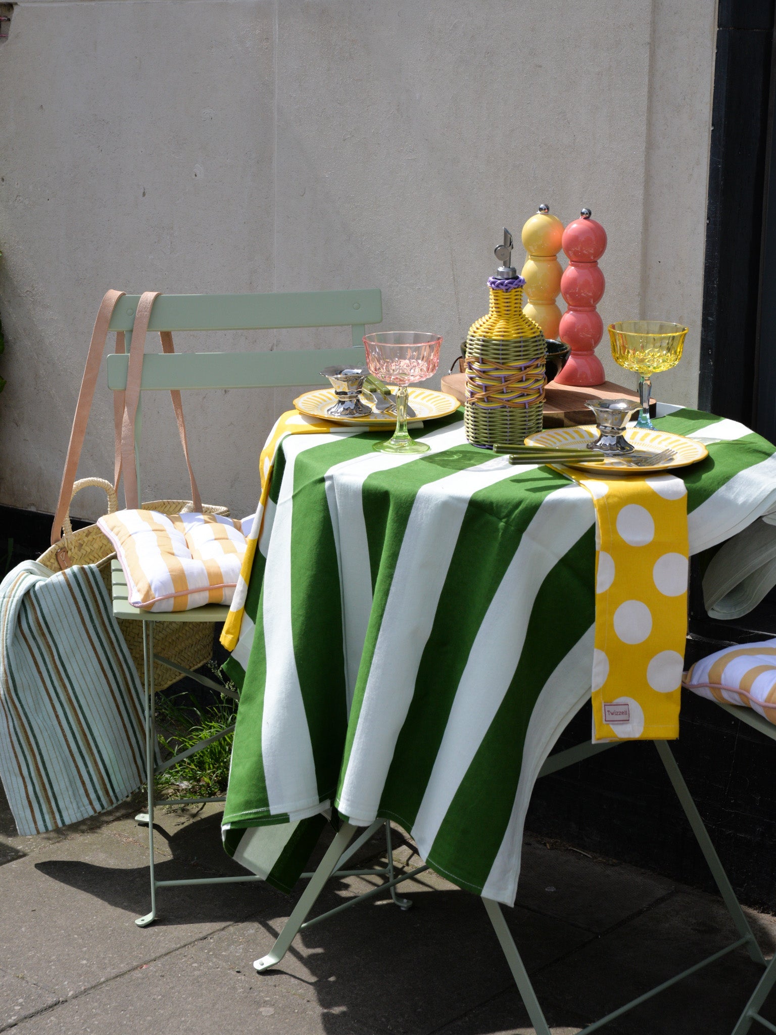Dopamine Alfresco Dining