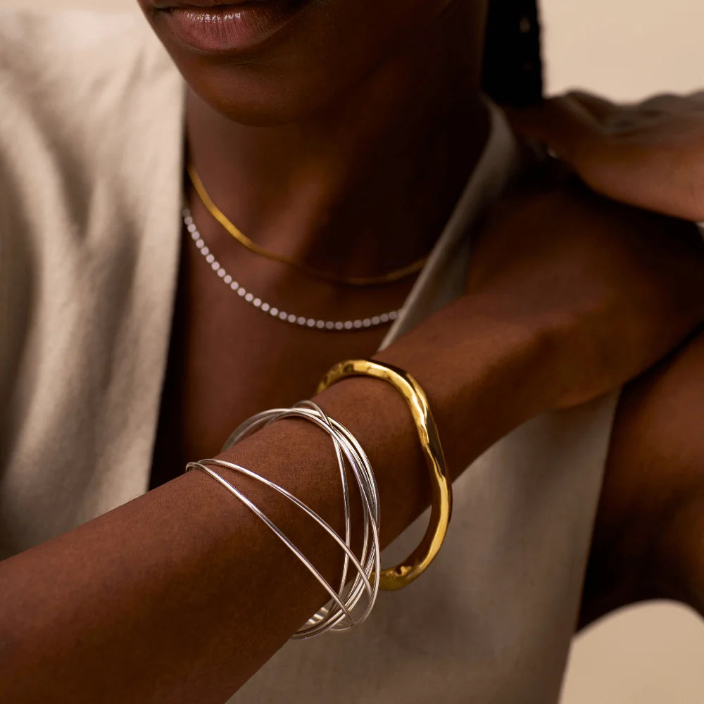 Polished Hammered Bangle / 18K Gold or 925 Silver Plated