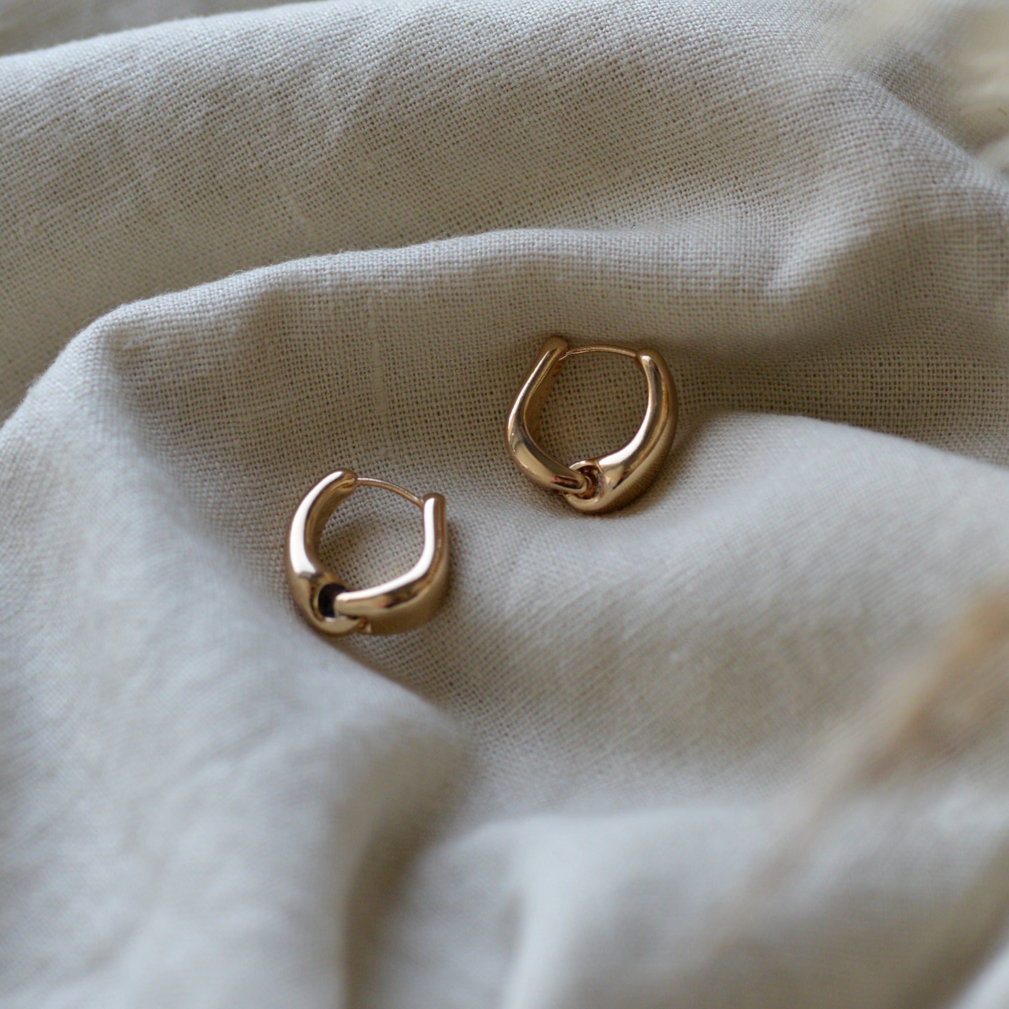 Honorine Organic Shape Knotted Earrings