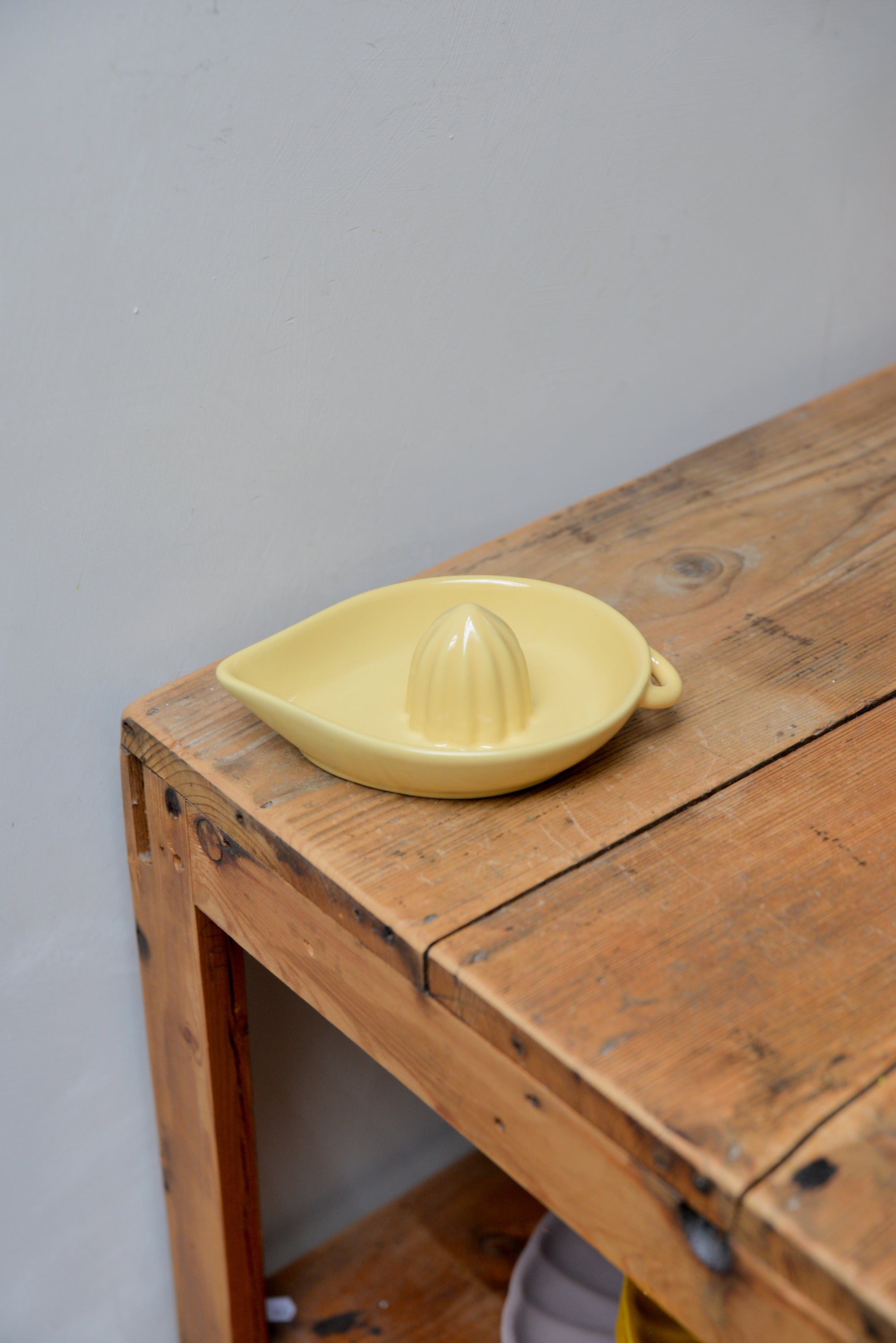 Stoneware Lemon Squeezer