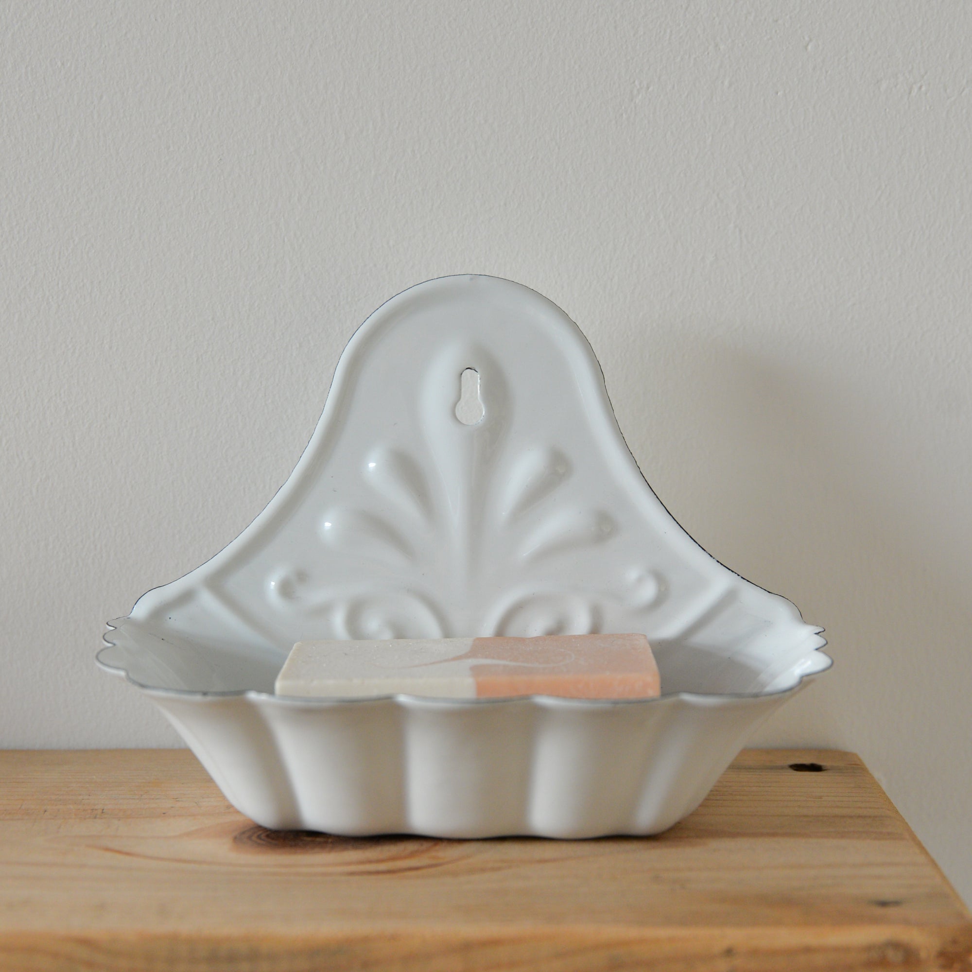Enamel Wall Mounted  Soap Holder / White