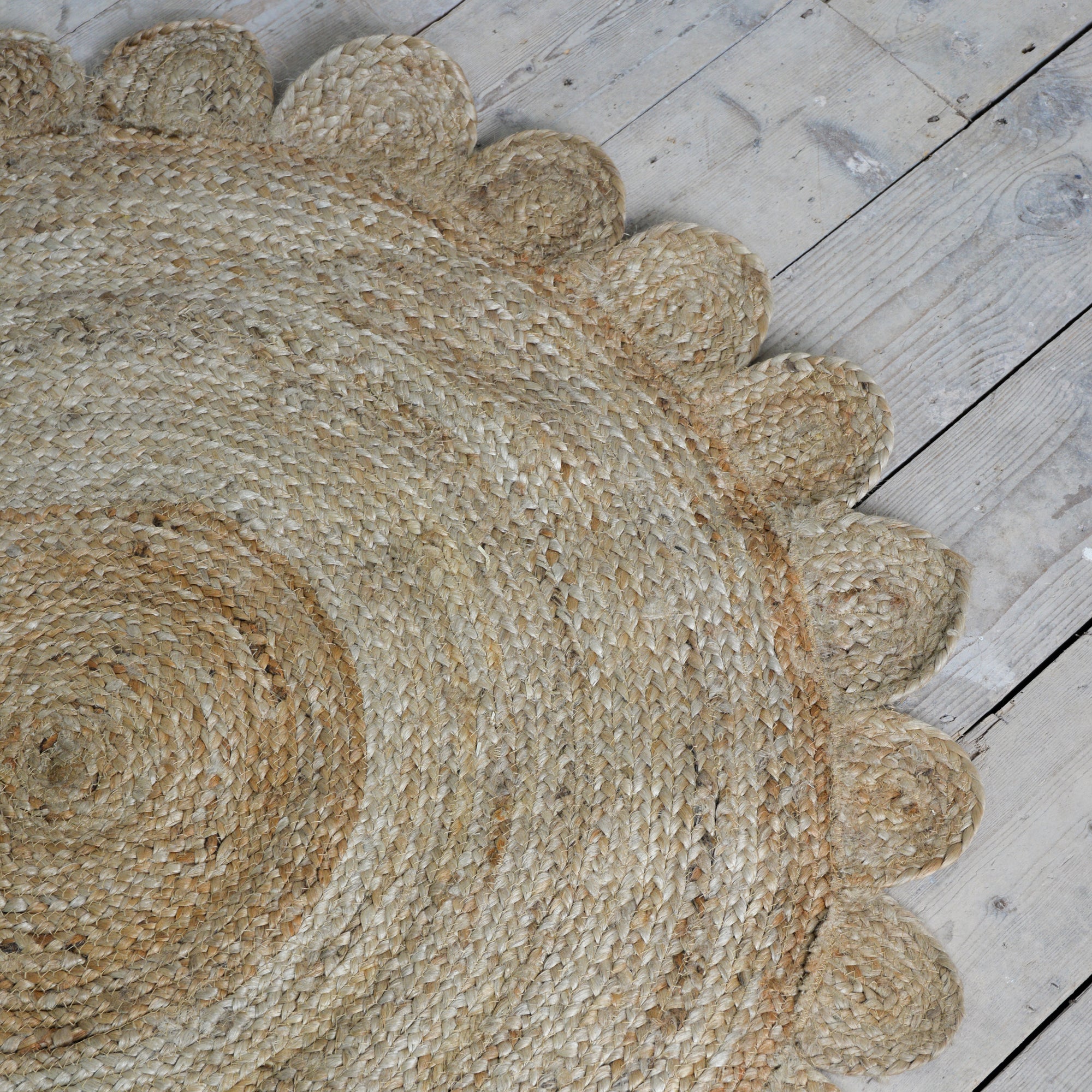 IB Laursen Scalloped Edge Round Jute Rug