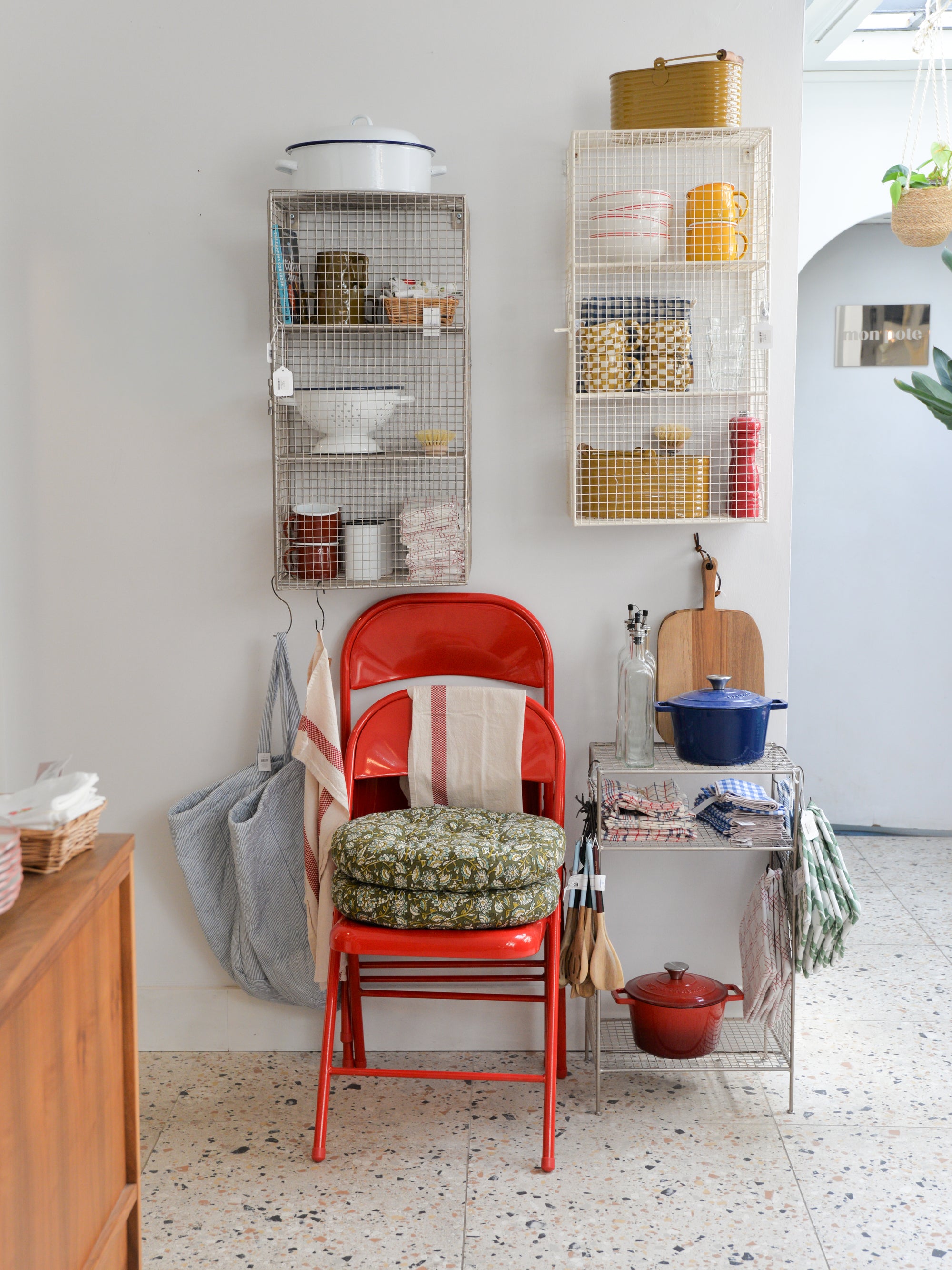 Metal Folding Chair / Red