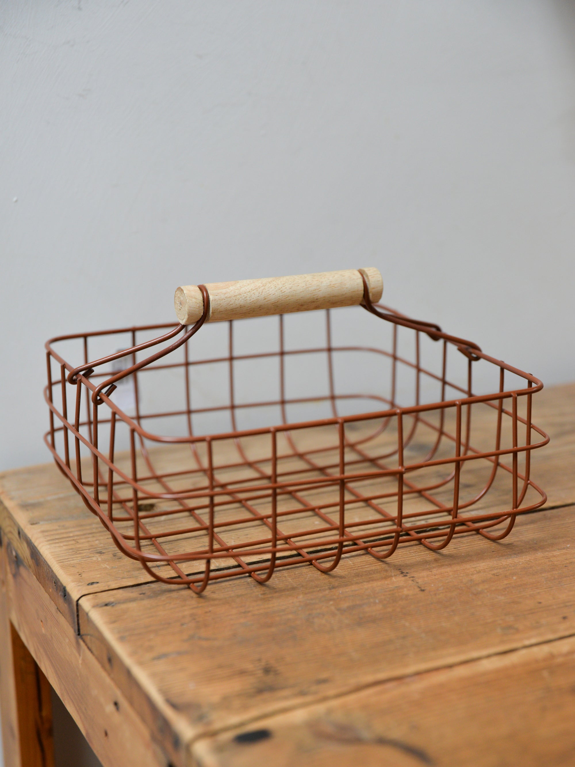 Iron Napkin Basket / Rust