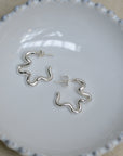 Wiggle Silver Earrings / Medium