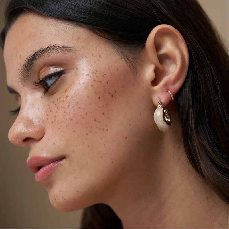 Marble Resin Hoop Earrings / 18K Gold Plated