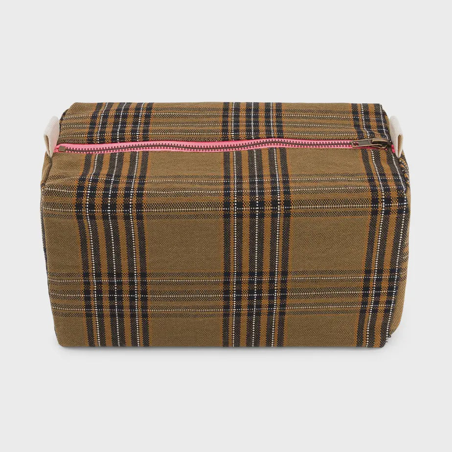Toiletry Bag / Brown Tartan
